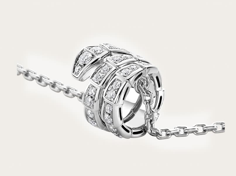 Колье с подвеской Bvlgari Serpenti Viper 3