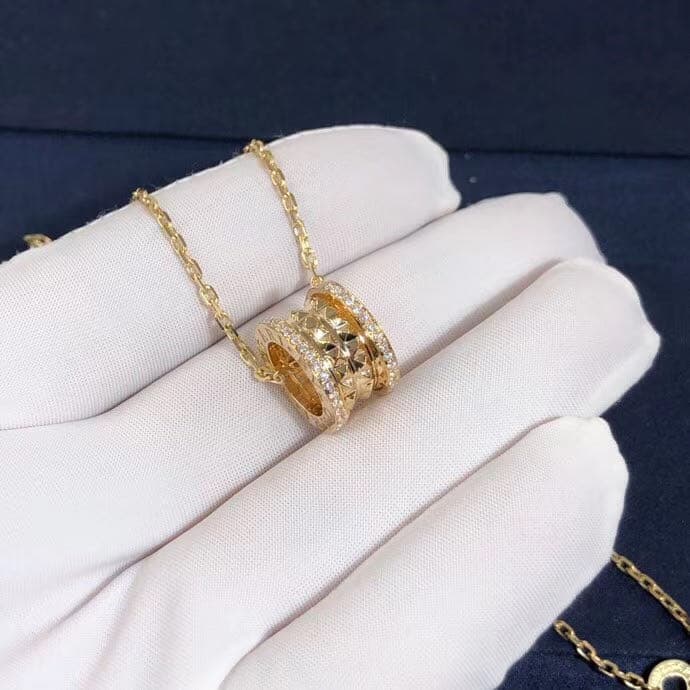 Подвеска Bulgari B.Zero1 Rock с бриллиантовым паве желтое золото 2