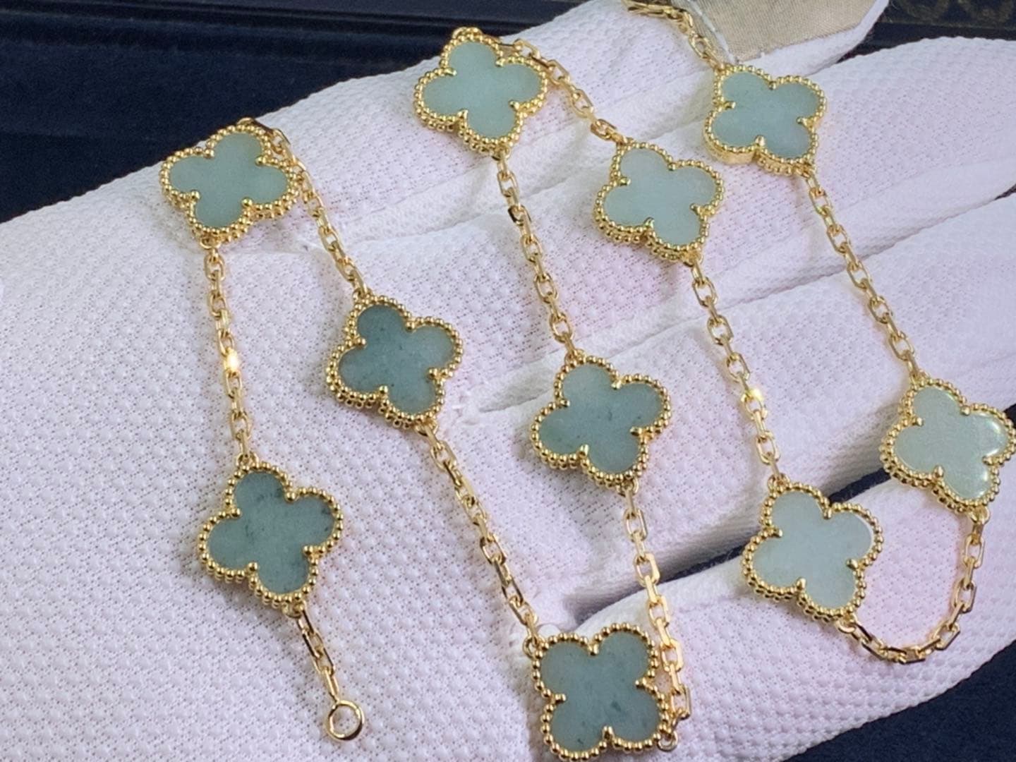 Колье Van Cleef & Arpels Vintage Alhambra с 10 мотивами перламутр, желтое золото 3