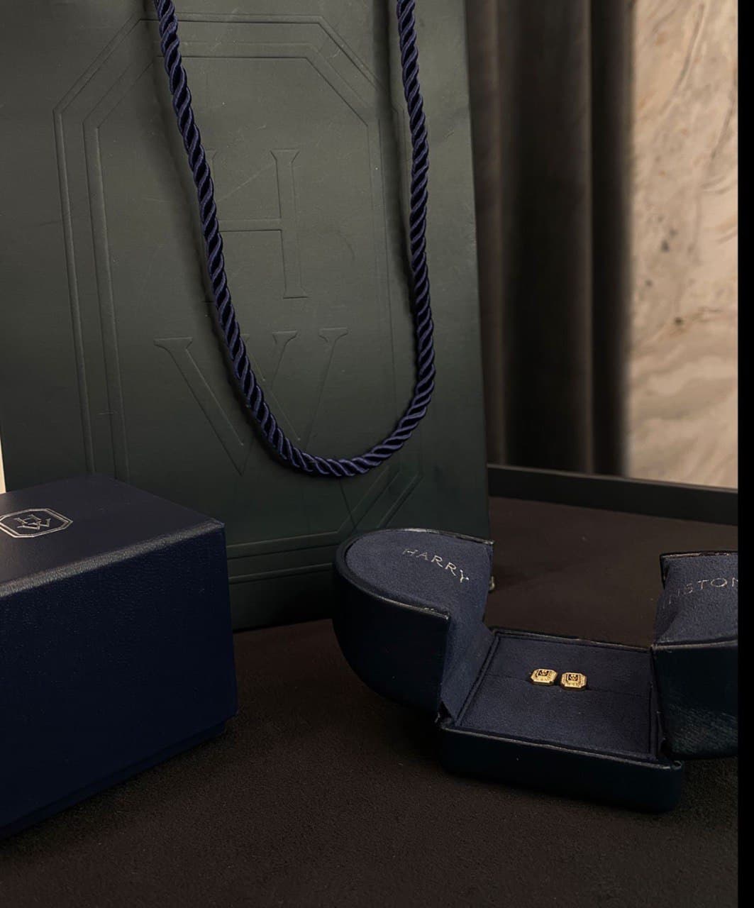 Серьги Harry Winston желтое золото, бриллианты 3