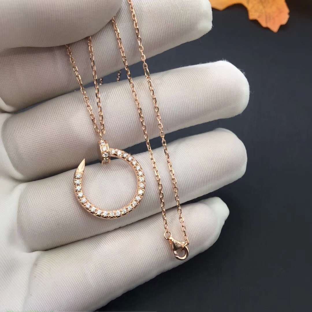 Колье Cartier Juste Un Clou, 0,3ct 4