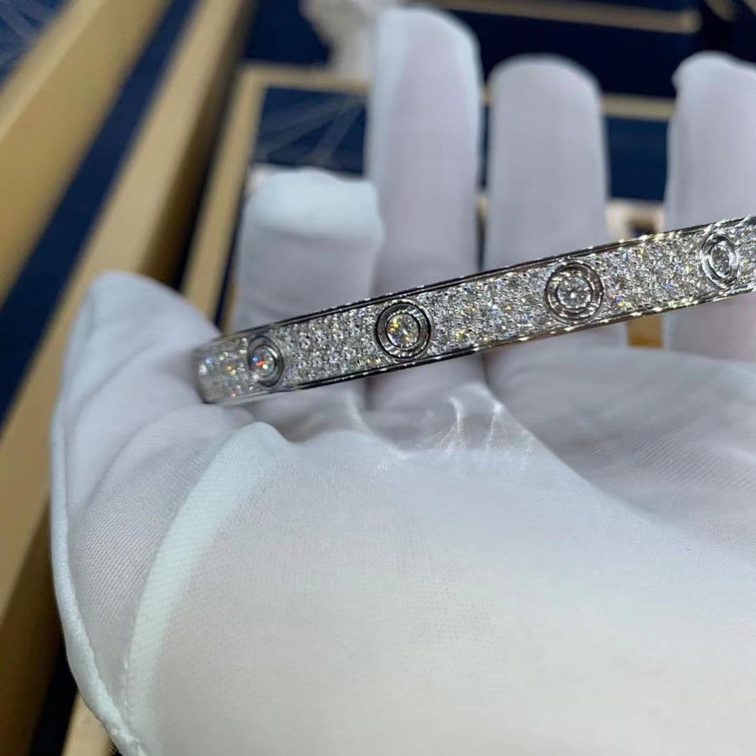Браслет Cartier Love, золото, бриллианты 2