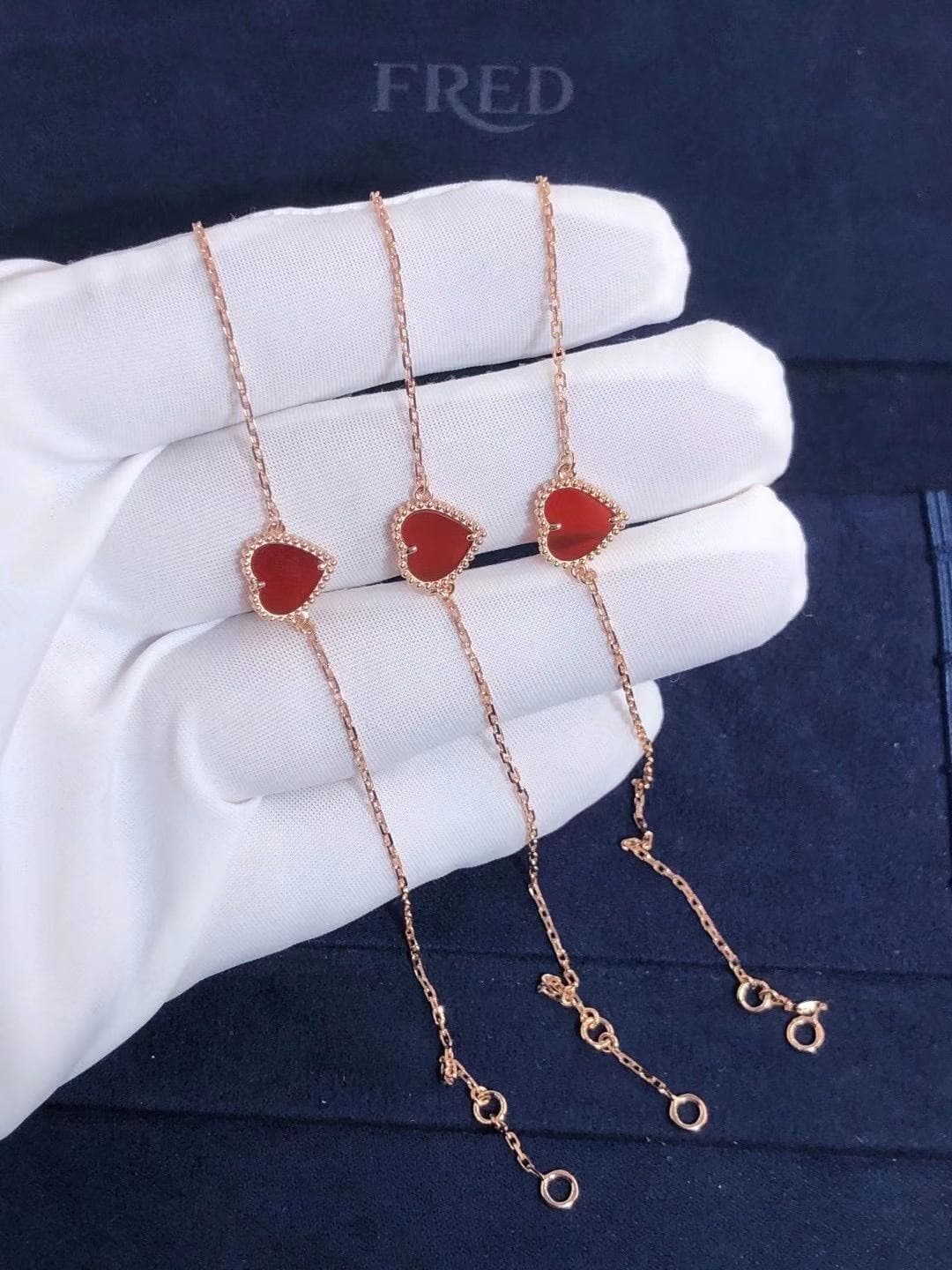 Браслет Van Cleef & Arpels Sweet Alhambra Heart розовое золото, сердолик 4