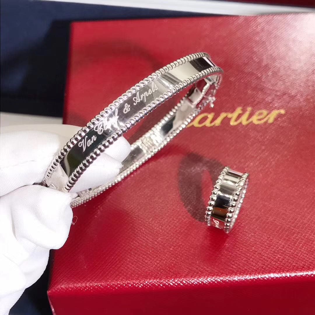 Браслет Van Cleef & Arpels Perlee Signature белое золото 3