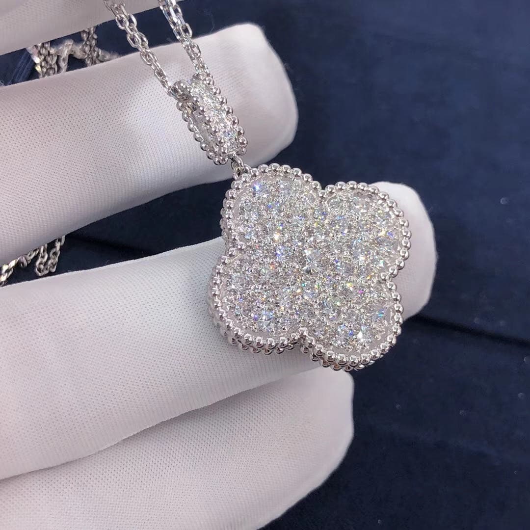 Подвеска Van Cleef & Arpels Magic Alhambra белое золото, бриллианты 8