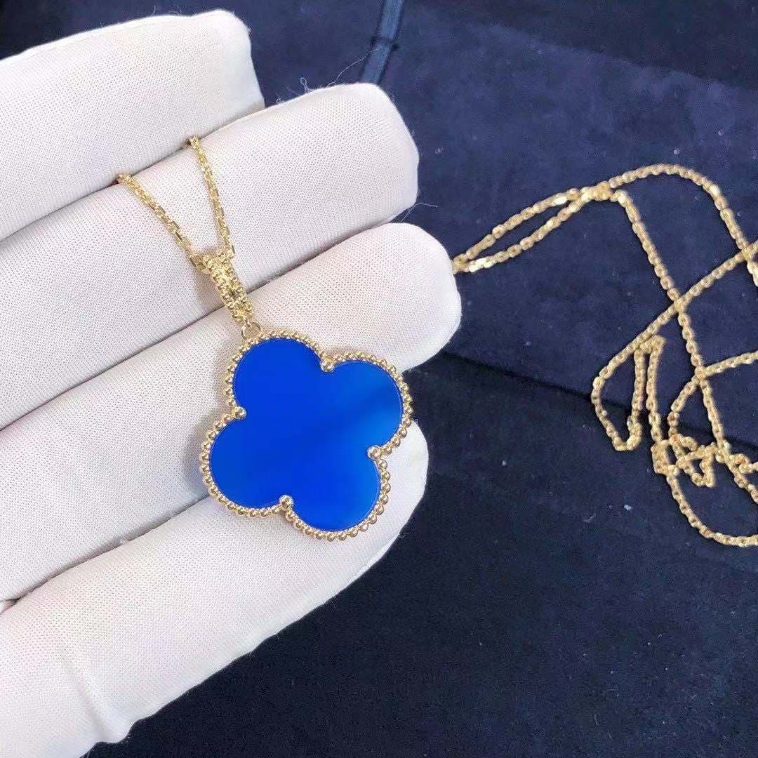 Подвеска Van Cleef & Arpels желтое золото, синий агат 4