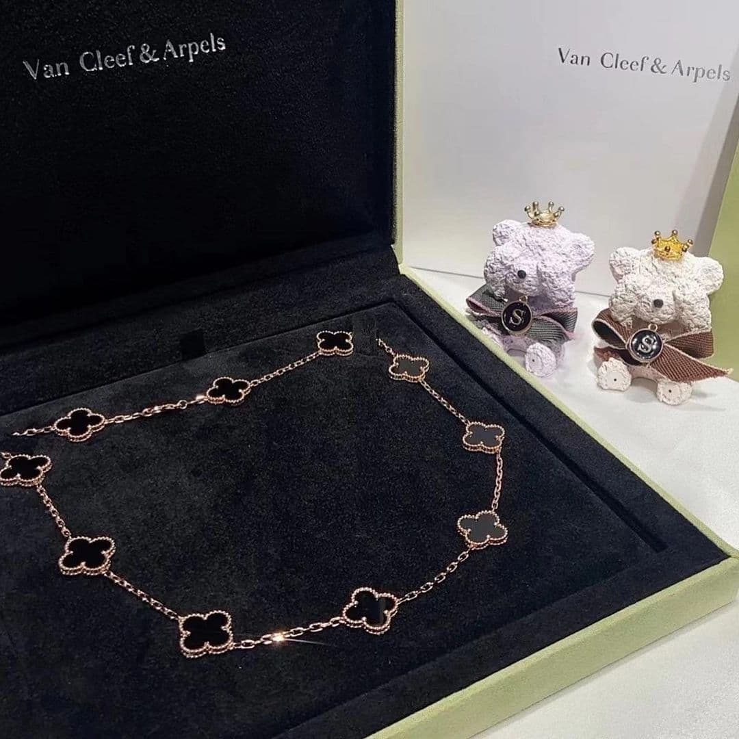 Колье Van Cleef & Arpels Vintage Alhambra, 10 мотивов
