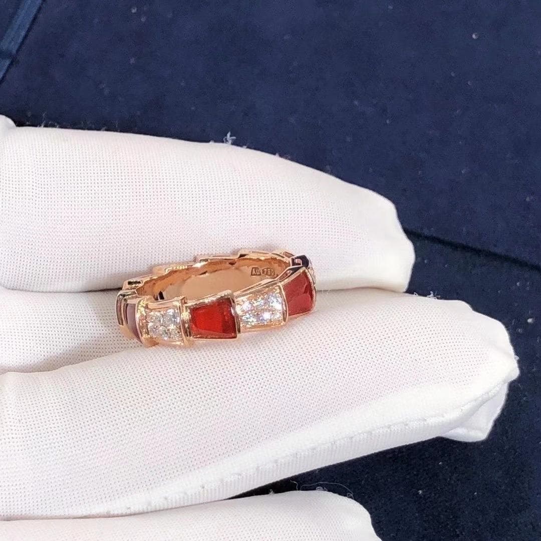 Кольцо Bulgari Serpenti Viper розовое золото, сердолик, бриллианты 7