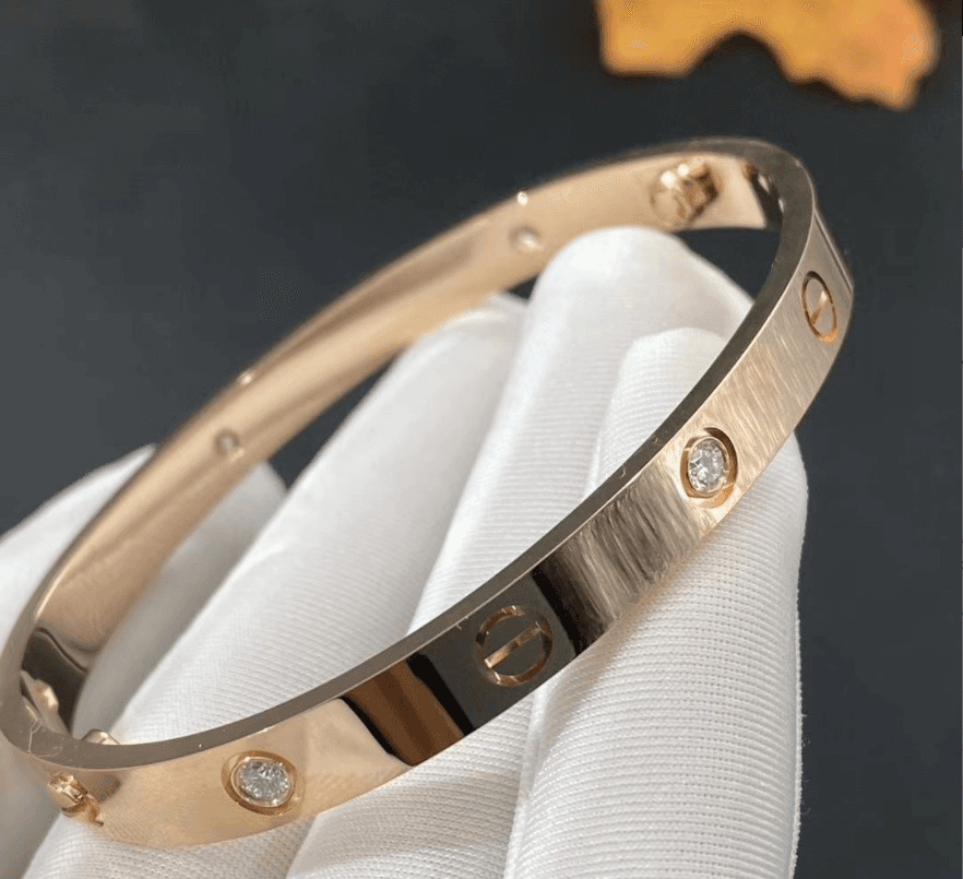 Браслет Cartier Love 6 бриллиантов, желтое золото 1
