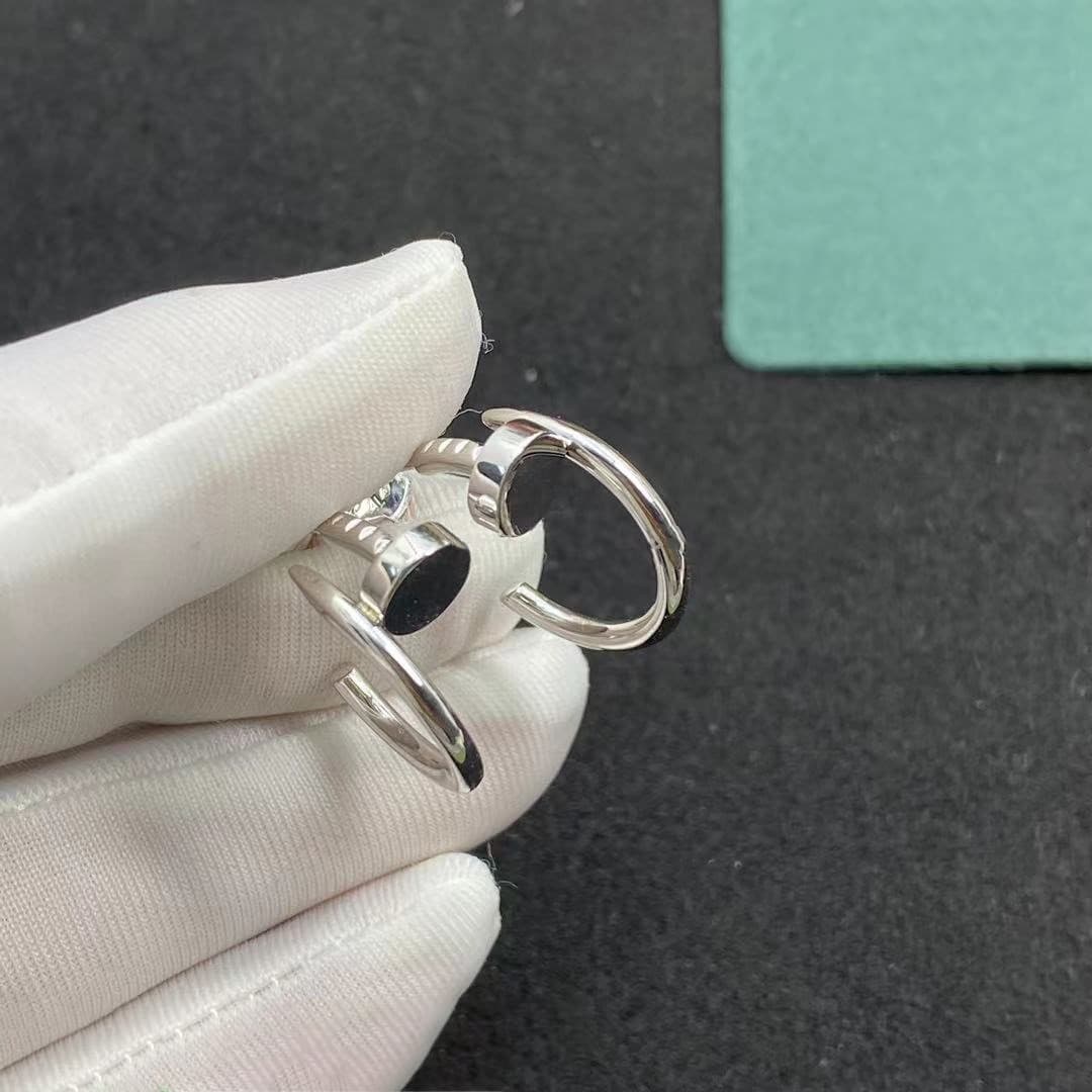 Серьги Cartier Juste un Clou из белого золота 4
