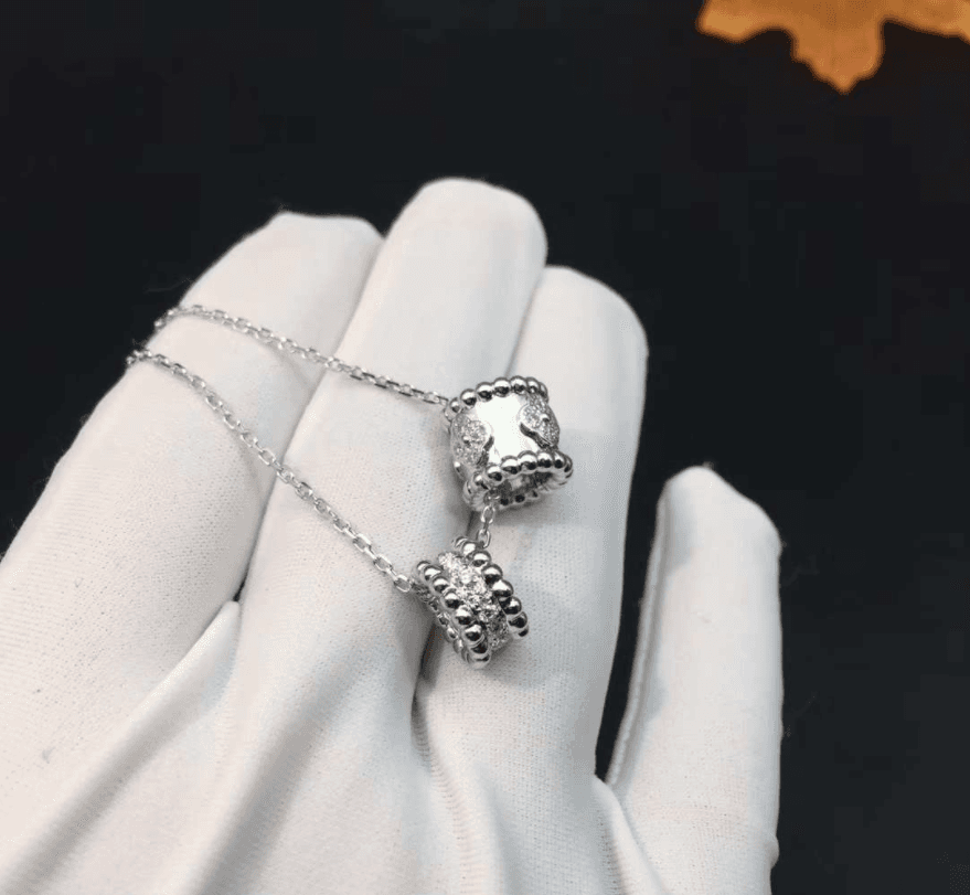 Подвеска Van Cleef & Arpels Perlée Clovers бриллианты, белое золото 7
