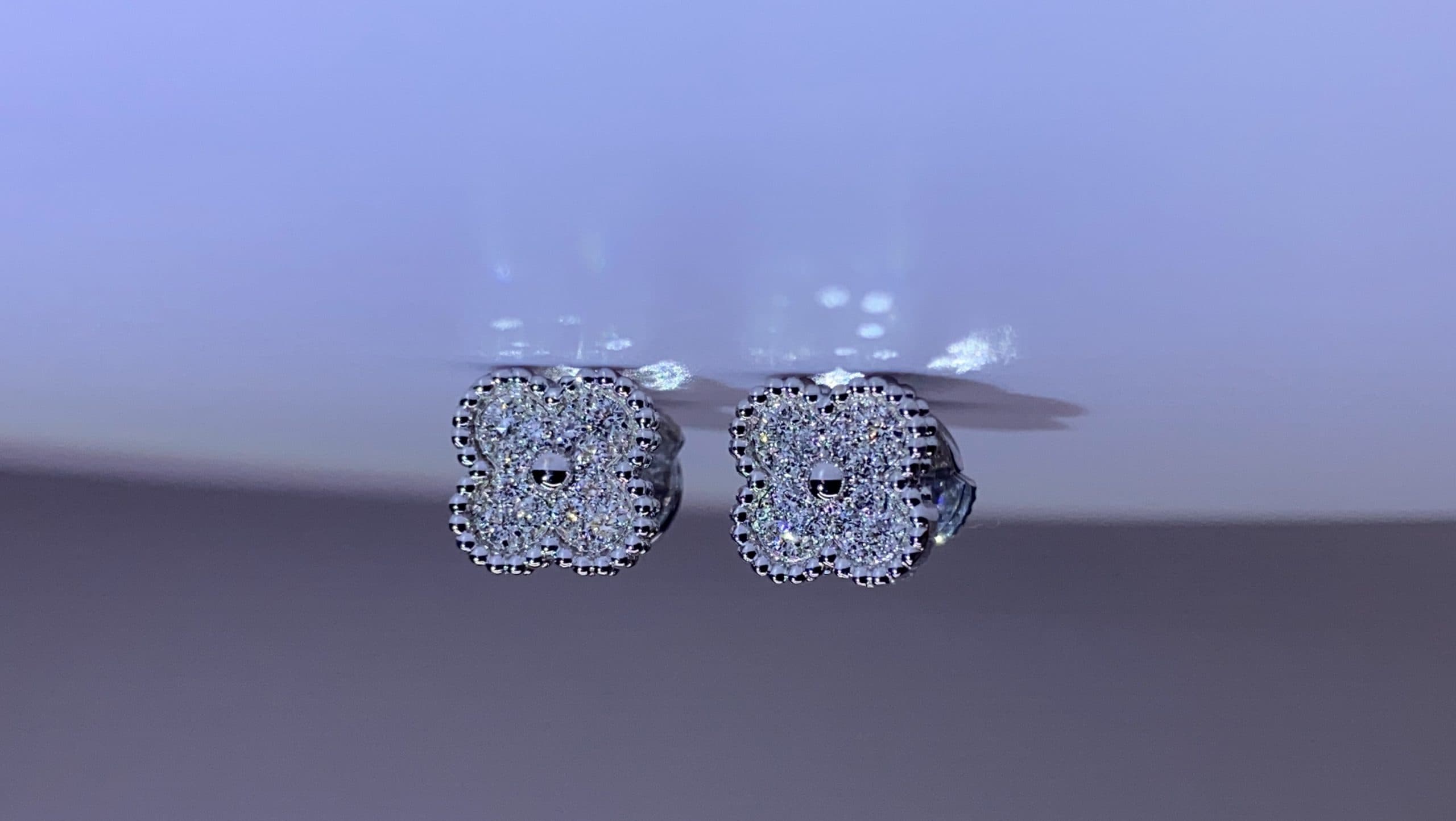 Серьги-гвоздики Van Cleef & Arpels, 0,16ct 5