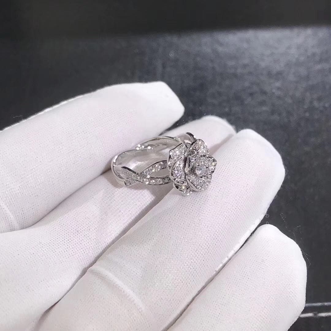 Кольцо Piaget Rose белое золото, бриллианты 3
