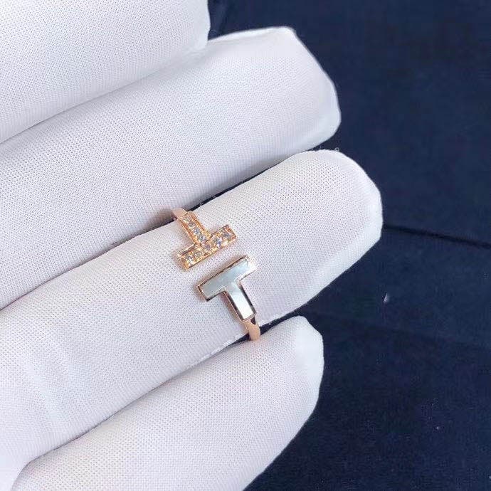 Кольцо Tiffany T Wire бриллианты, перламутр, розовое золото 6