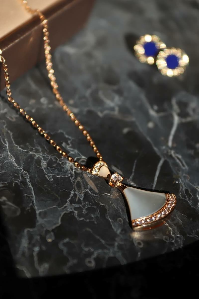 Колье Bvlgari DIVAS' DREAM, розовое золото 2