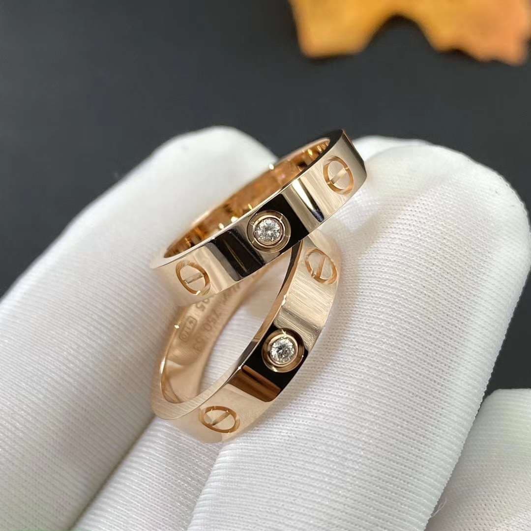 Обручальное кольцо Cartier Love, 0,02ct 2
