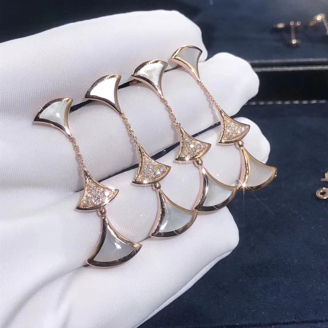 Серьги Bulgari Diva’s Dream бриллианты, перламутр, розовое золото 4