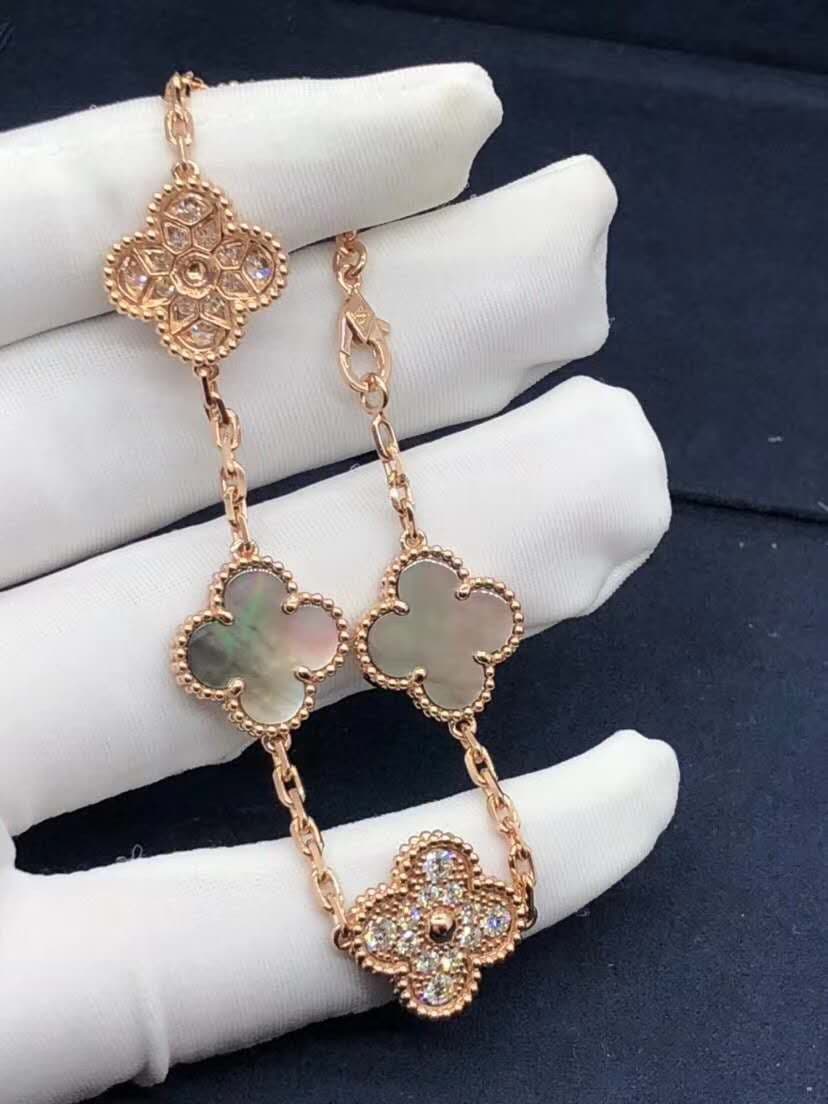 Браслет Van Cleef Vintage Alhambra 5 мотивов серый перламутр, бриллианты, розовое золото 2