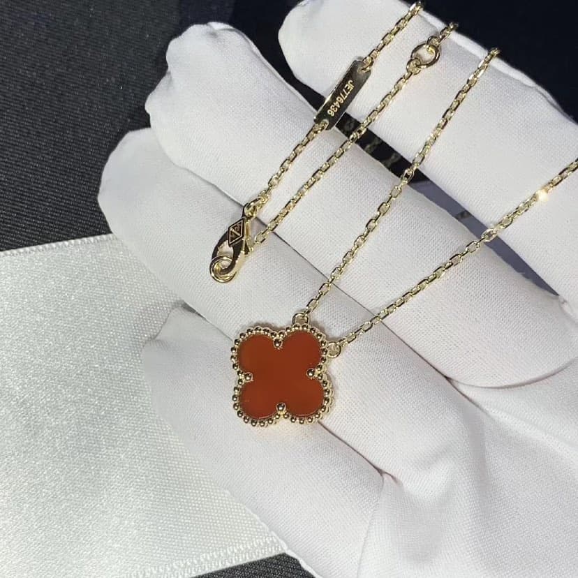 Подвеска Van Cleef Vintage Alhambra 2