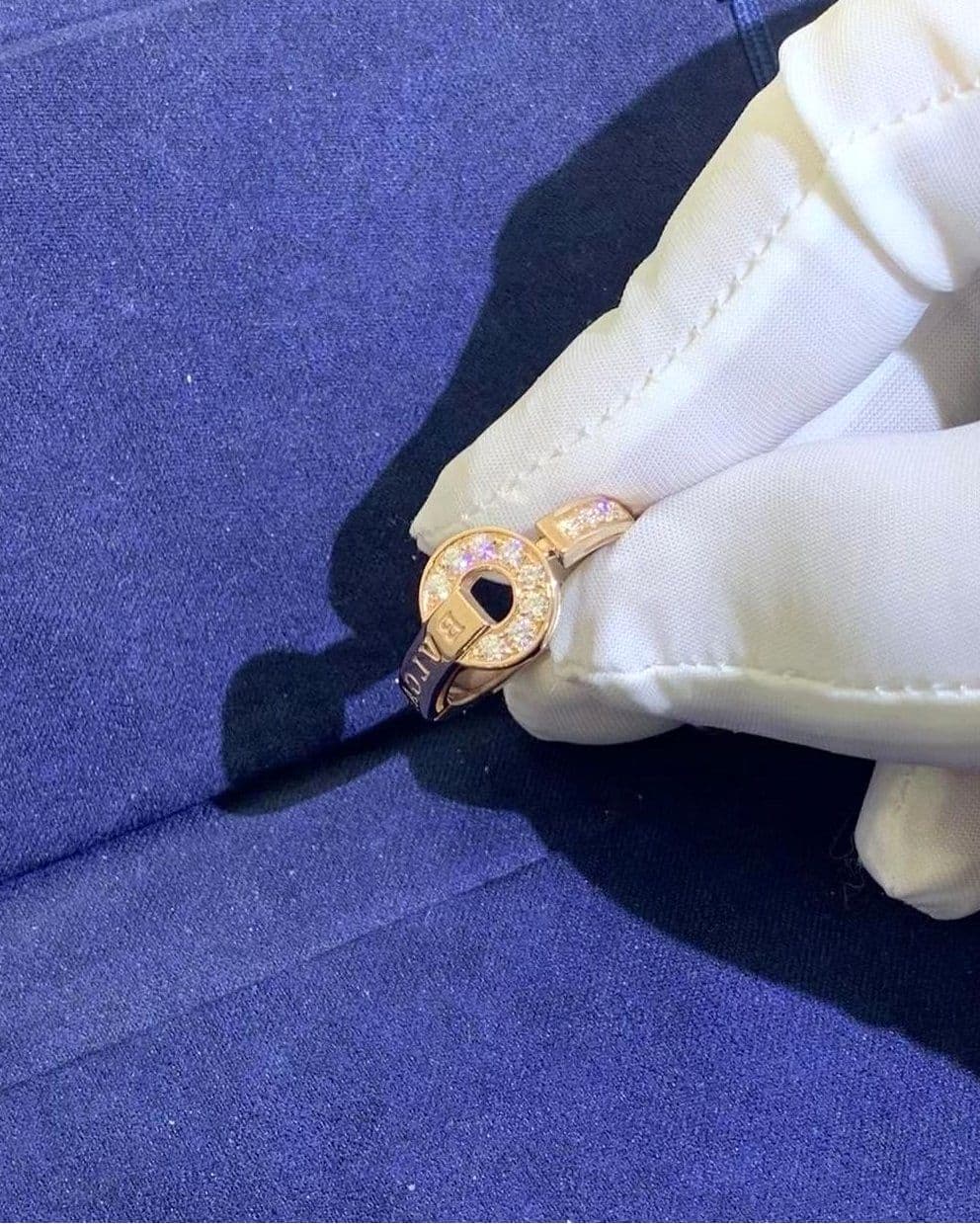 Кольцо Bvlgari, золото, бриллианты 0.28 ct