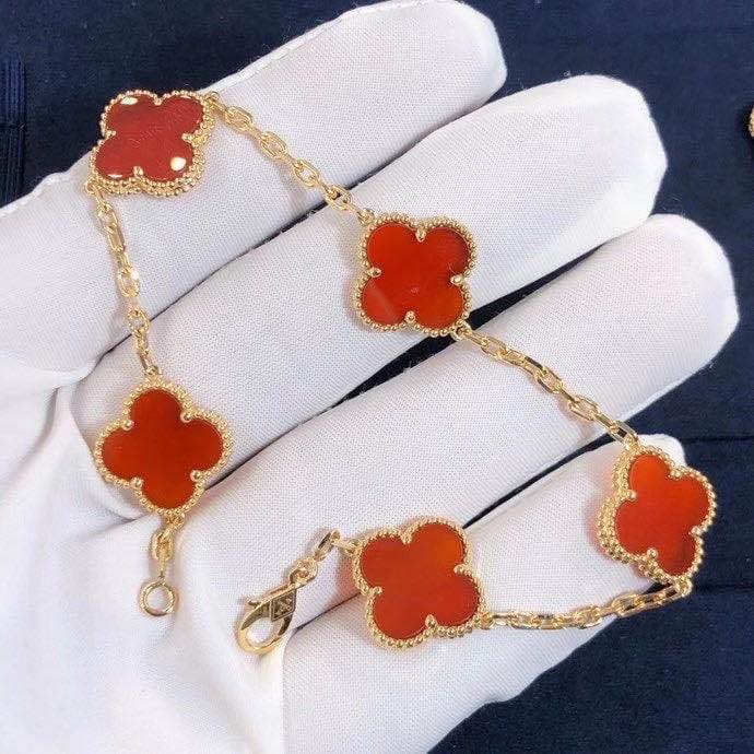 Браслет Van Cleef & Arpels Vintage Alhambra с 5 мотивами сердолик, желтое золото 4
