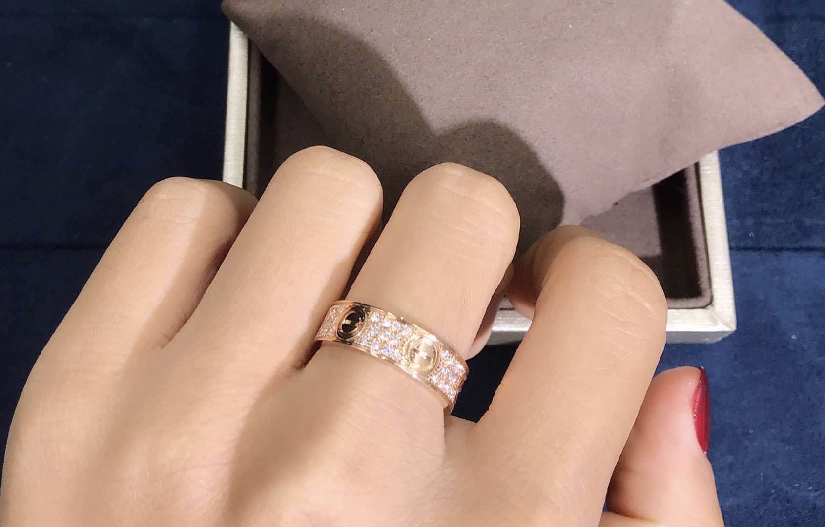 Кольцо Cartier Love желтое золото, бриллианты 4