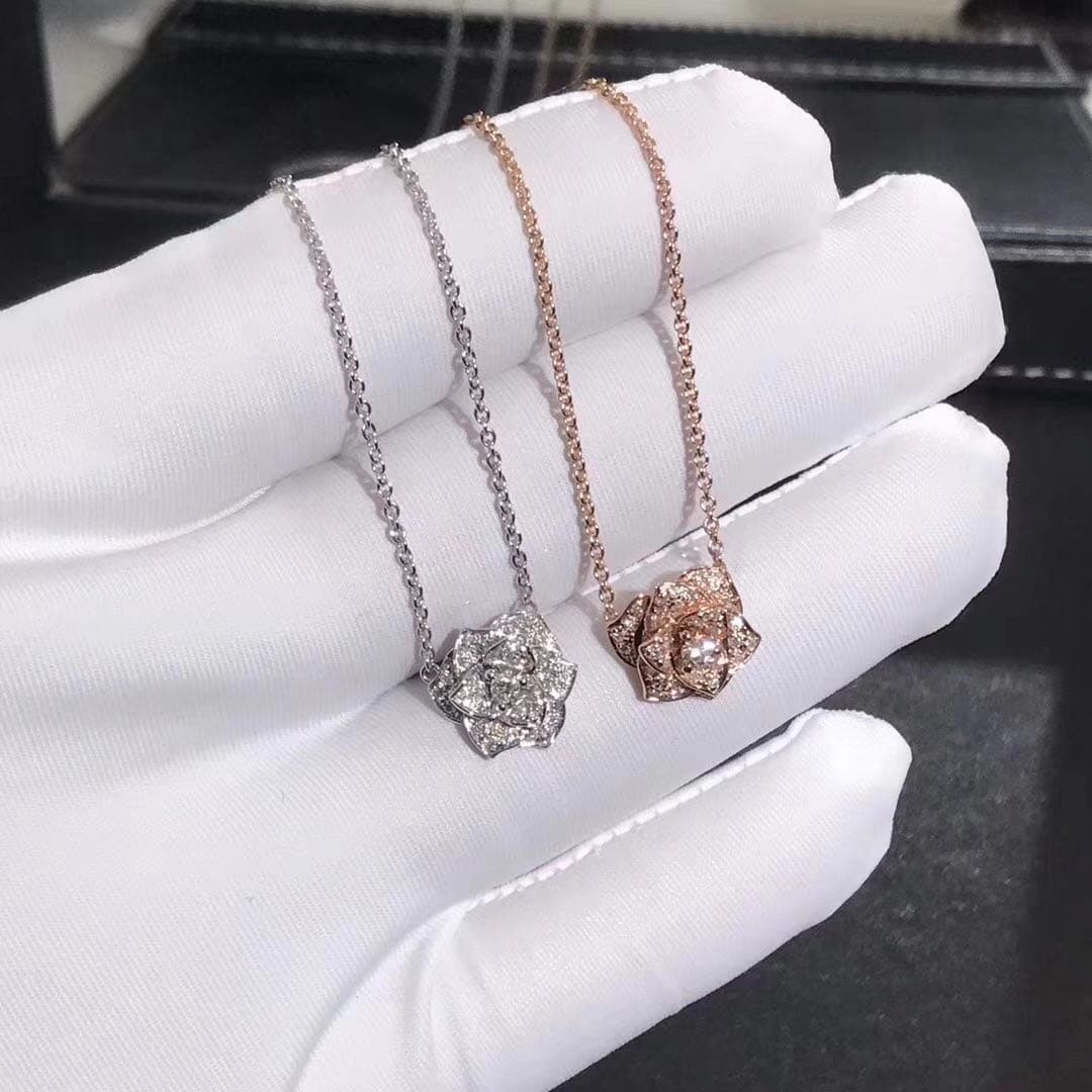 Подвеска Piaget Rose бриллианты, белое, розовое золото