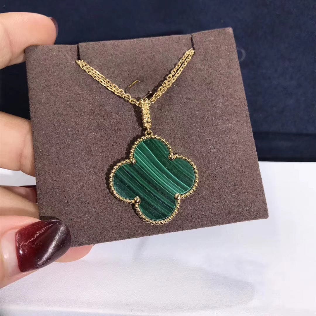 Подвеска Van Cleef & Arpels Magic Alhambra малахит, желтое золото 1