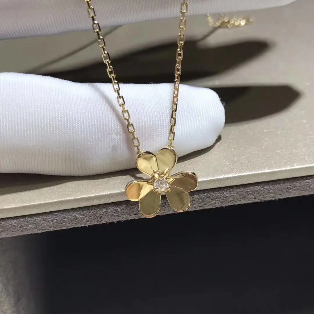 Подвеска Van Cleef &amp; Arpels Frivole /бриллиант, желтое золото/