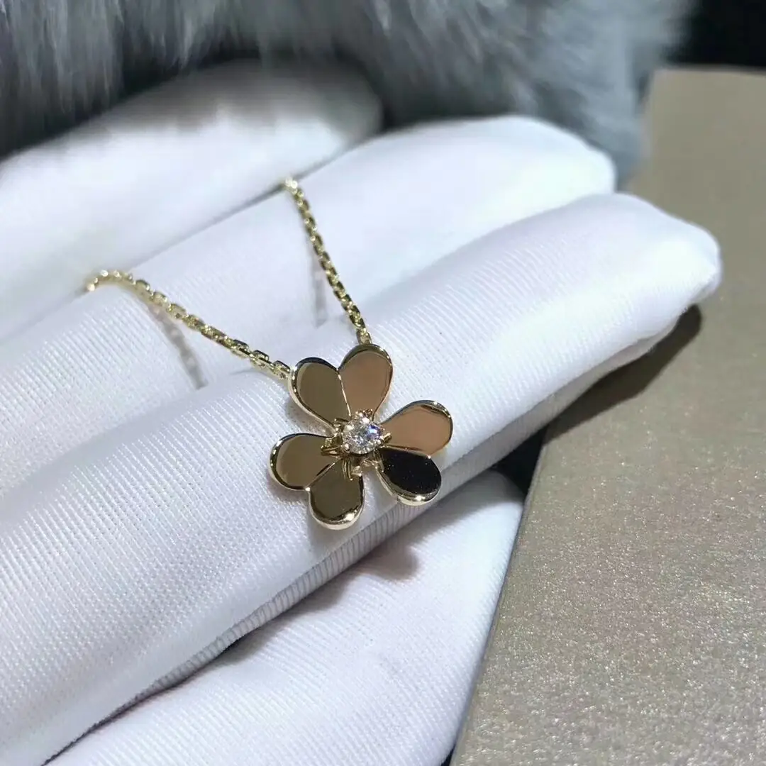 Подвеска Van Cleef &amp; Arpels Frivole /бриллиант, желтое золото/ 4