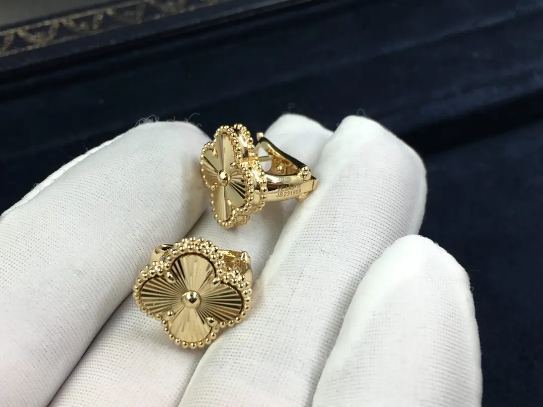 Винтажные серьги Van Cleef Alhambra /желтое золото/