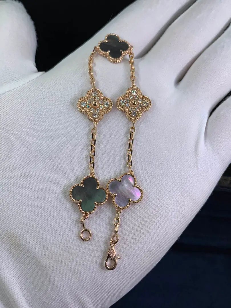 Браслет Van Cleef Vintage Alhambra 5 мотивов /серый перламутр, бриллианты, розовое золото/ 4