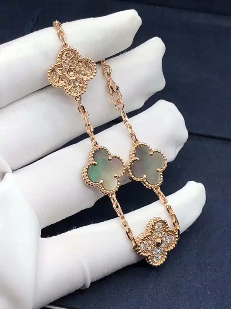 Браслет Van Cleef Vintage Alhambra 5 мотивов /серый перламутр, бриллианты, розовое золото/ 5