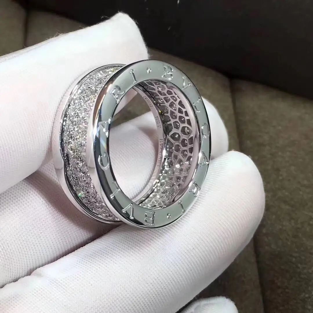 Кольцо Bulgari B.Zero1 /бриллианты, белое золото/