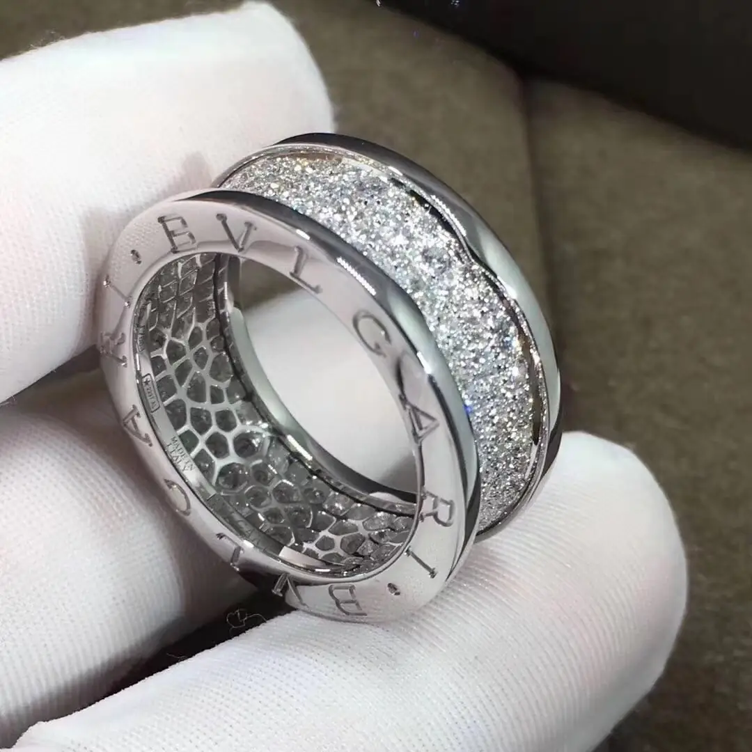 Кольцо Bulgari B.Zero1 /бриллианты, белое золото/