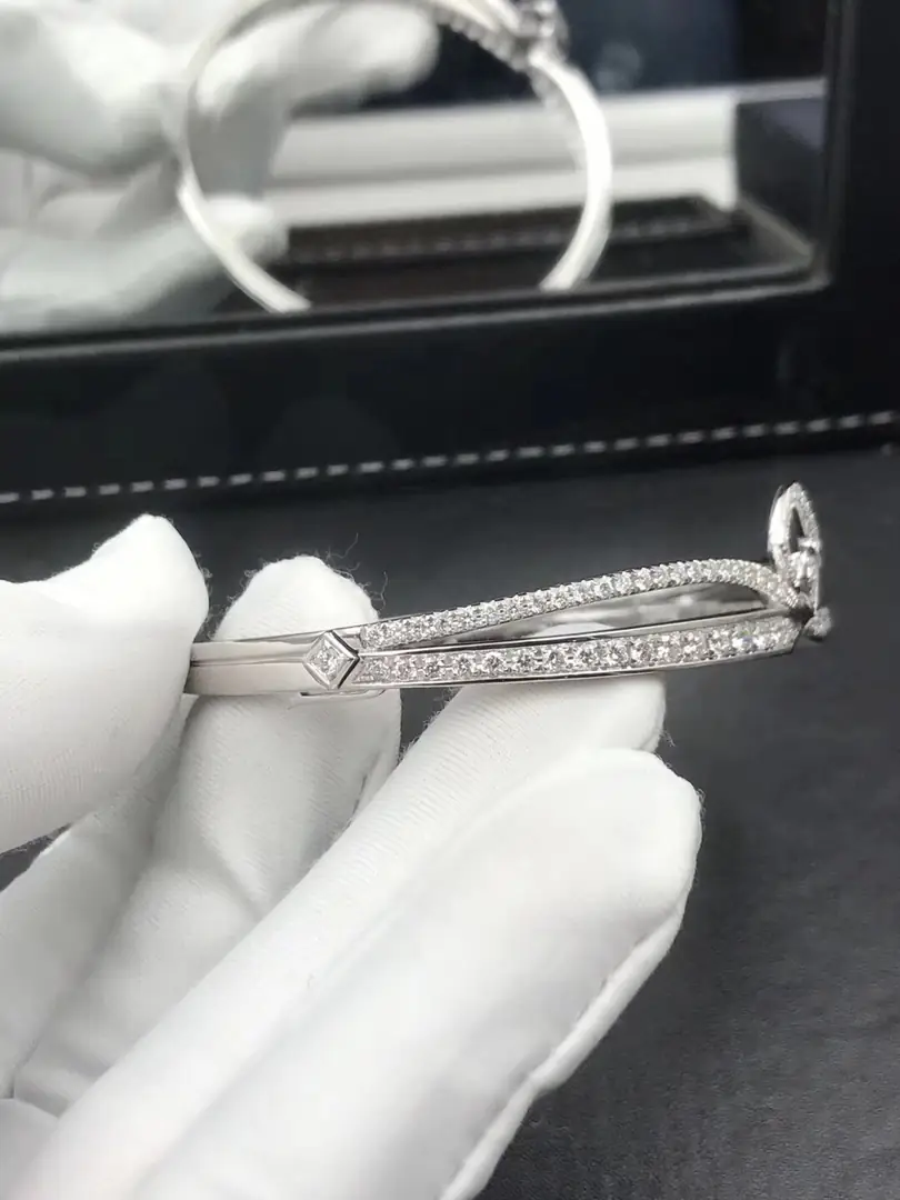 Браслет Chaumet Josephine Eclat /белое золото, бриллианты/ 4
