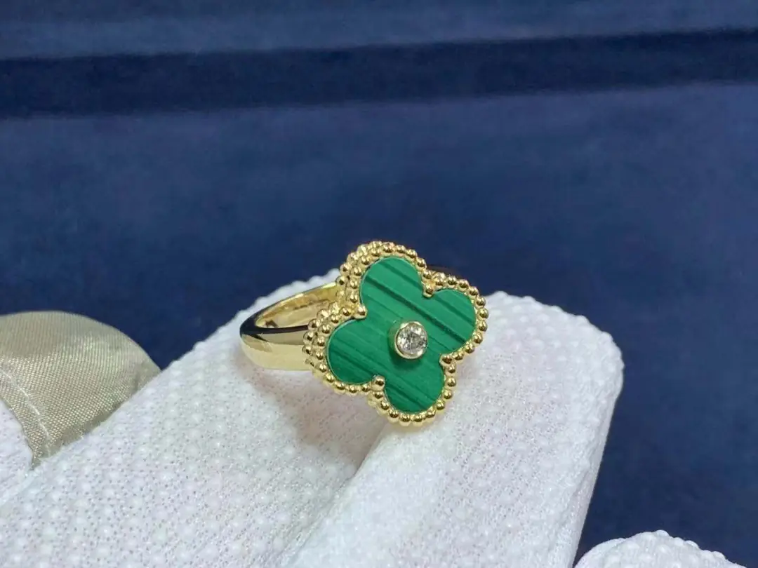 Кольцо Van Cleef &amp; Arpels /желтое золото, малахит, бриллиант/