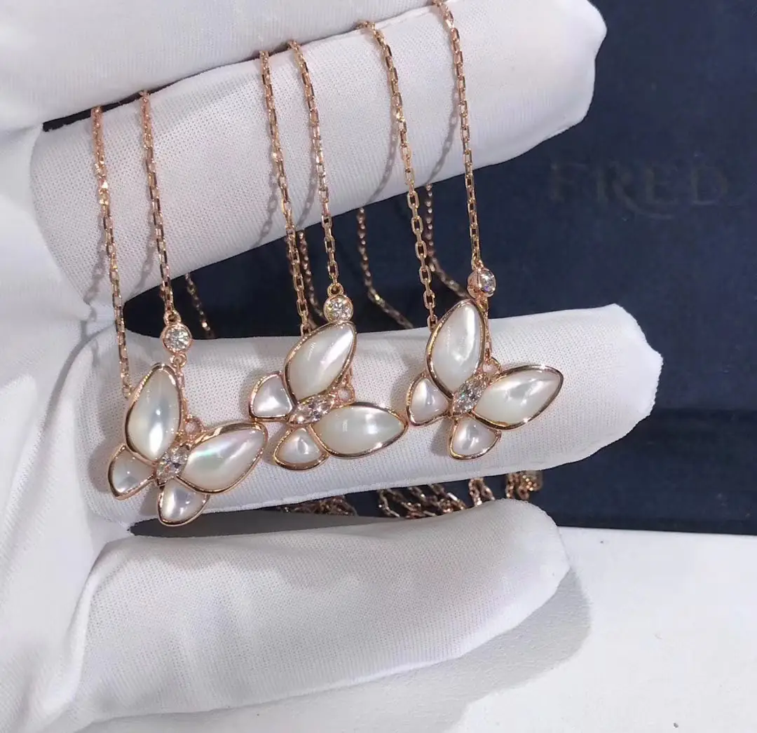 Подвеска Two Butterfly Van Cleef /бриллианты, перламутр, розовое золото/