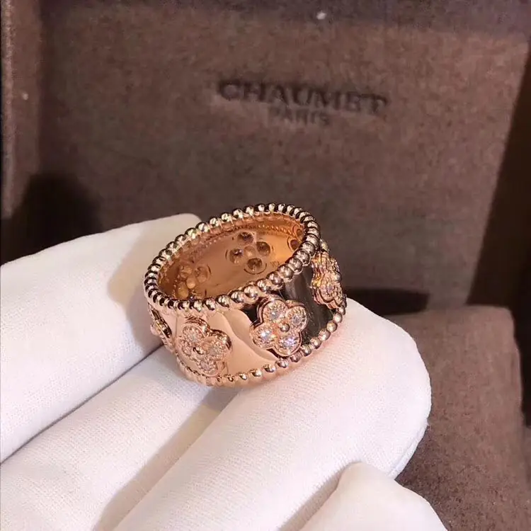 Кольцо Van Cleef & Arpels Perlée Clovers /бриллианты, розовое золото/ 4