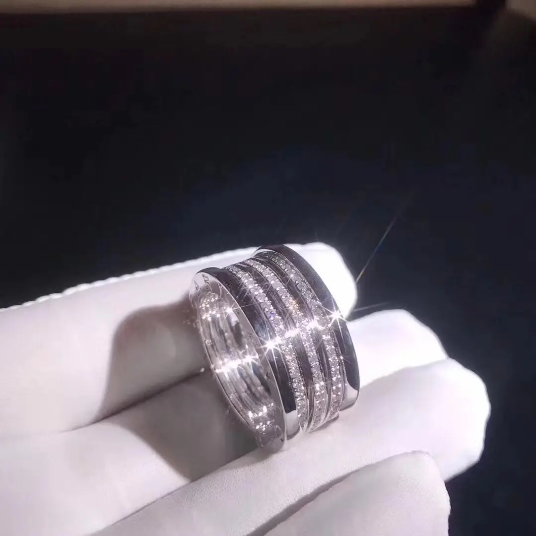 Кольцо Bulgari B.zero1 с бриллиантовым паве /белое золото/