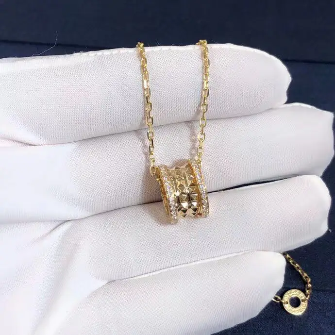 Подвеска Bulgari B.Zero1 Rock с бриллиантовым паве /желтое золото/ 3