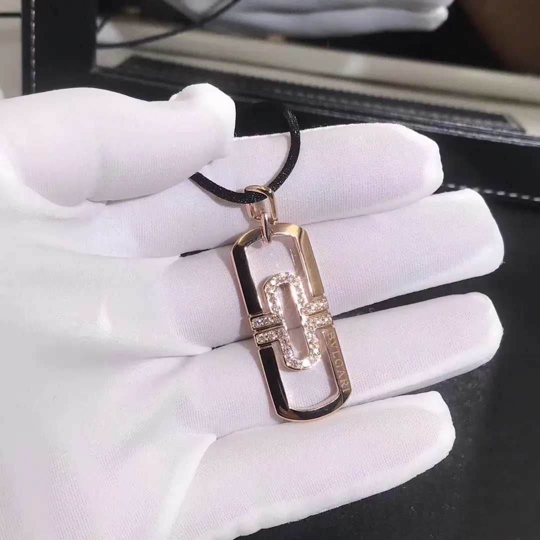Подвеска Bulgari Parentesi /бриллианты, розовое золото/