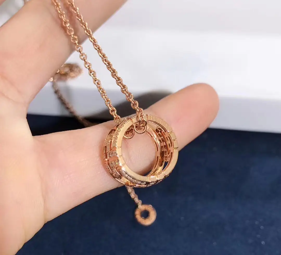 Подвеска Bulgari Parentesi /бриллианты, розовое золото/