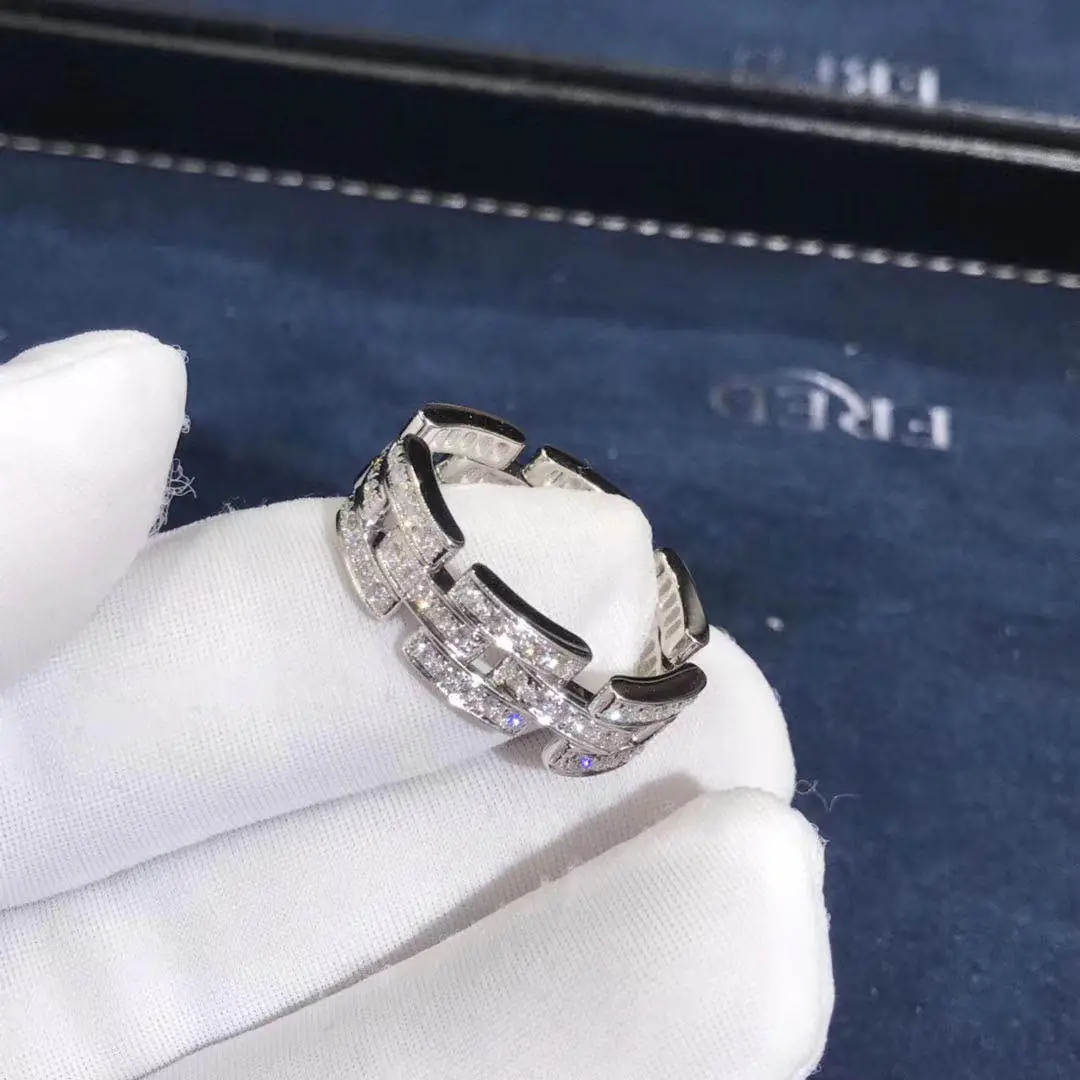 Кольцо Cartier Maillon Panthère /бриллианты, белое золото/ 4