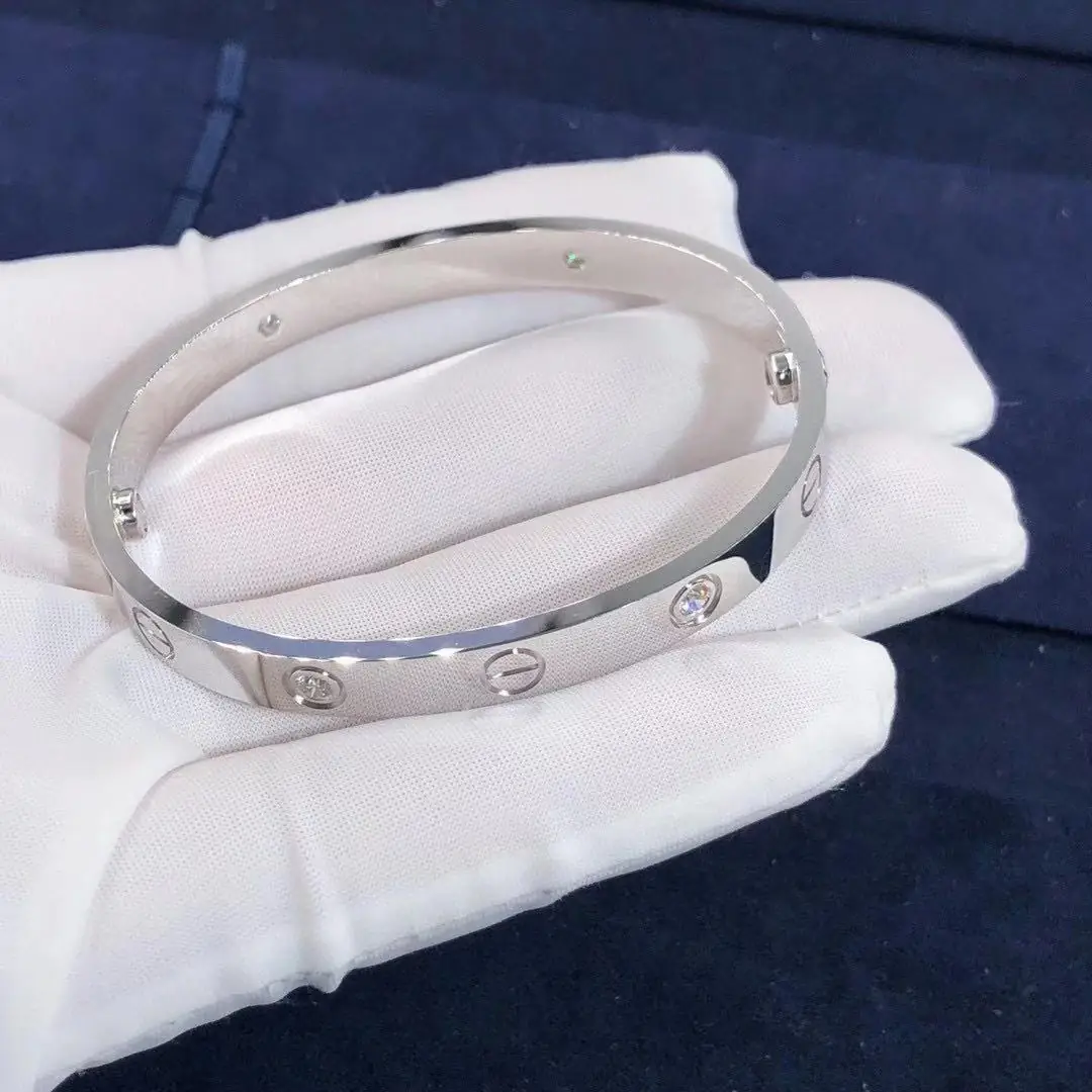 Браслет Cartier Love /4 бриллианта, белое золото/