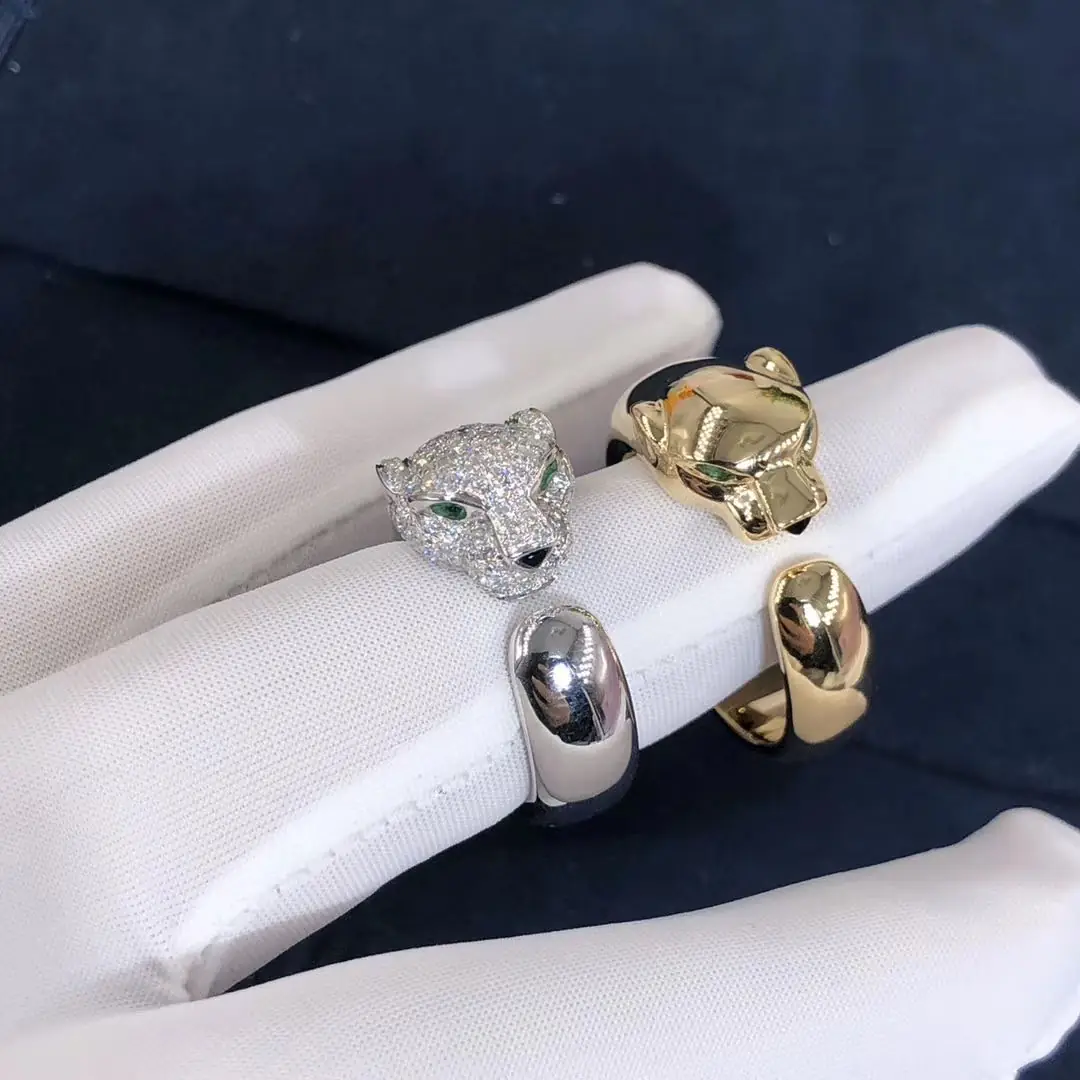 Кольцо Panthere de Cartier /137 бриллиантов, белое золото/