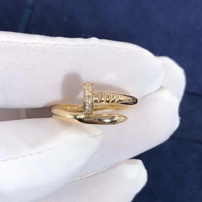 Кольцо Cartier Juste un Clou /желтое золото, бриллианты/