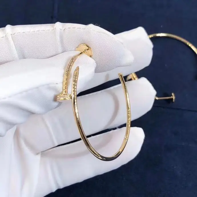 Серьги Cartier Juste un Clou /желтое золото, бриллианты/