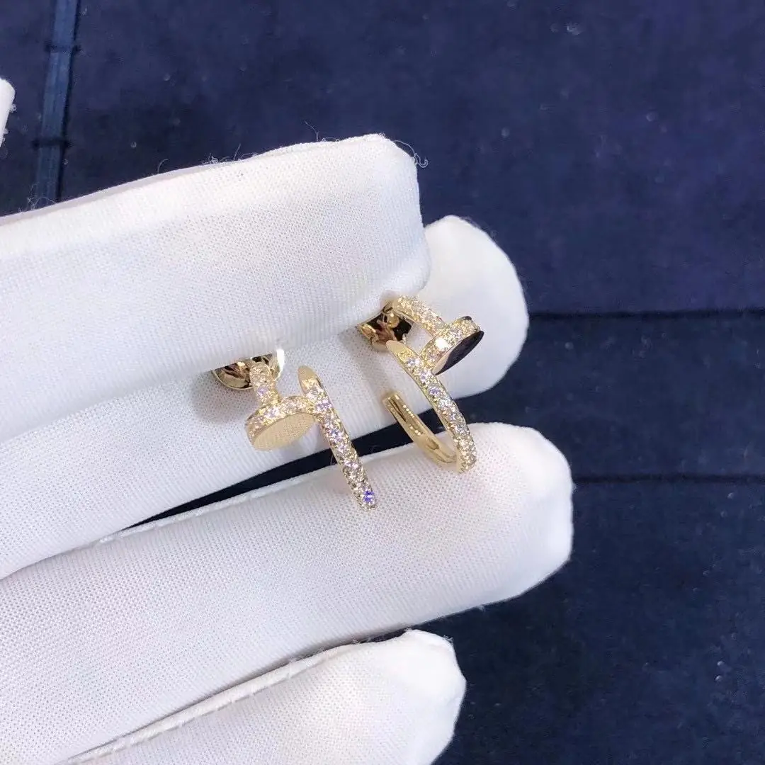 Серьги Cartier Juste Un Clou /желтое золото, бриллианты/