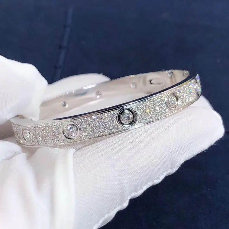 Браслет Cartier Love /бриллиантовое паве, белое золото/
